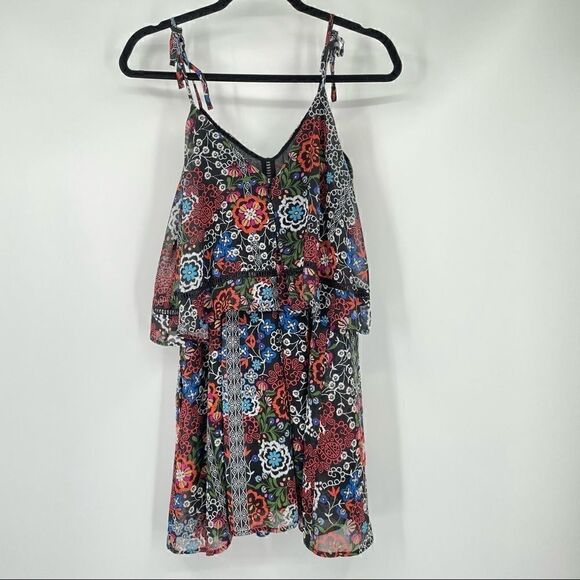 N/Nicholas Floral Boho Tier Adjustable Tie Strap Mini Eyelet Dress w Pockets - Picture 2 of 8